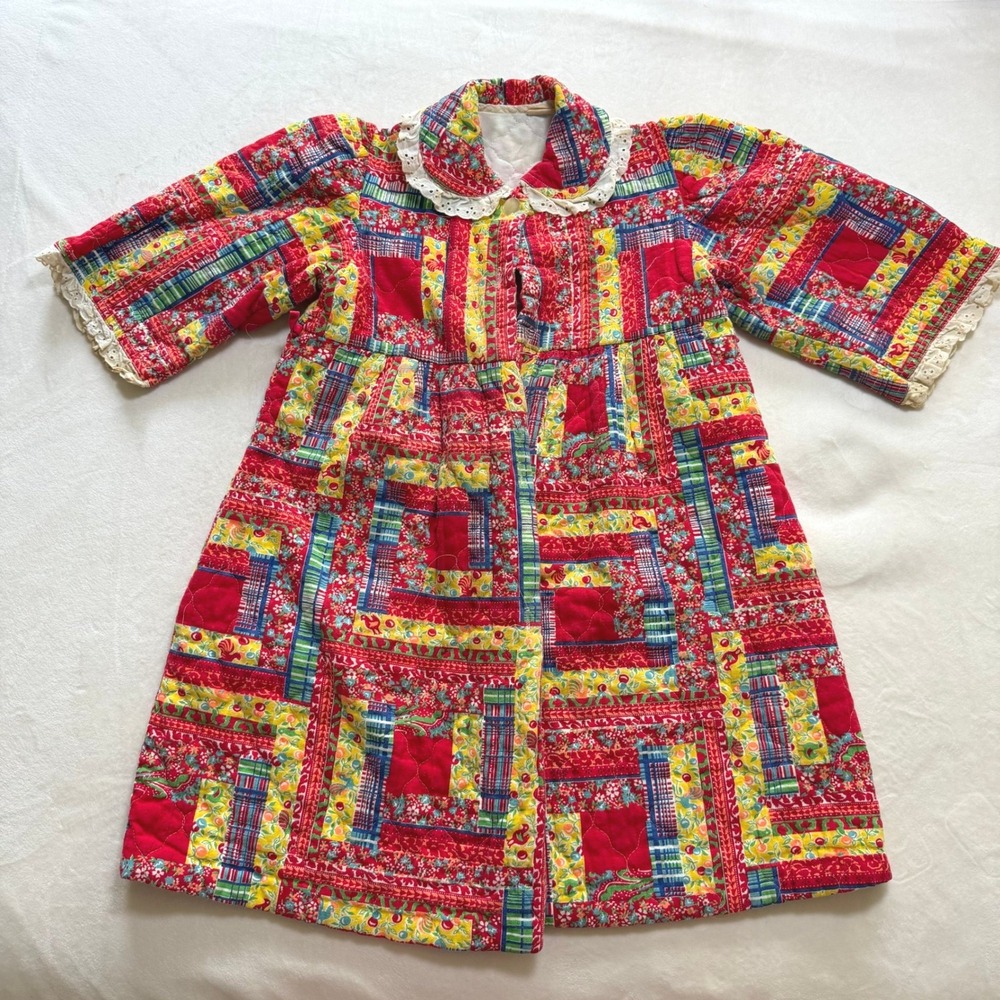 Vintage Quilted Patchwork Robe Girls Size 6 Lace Trim Pockets Missing Buttons